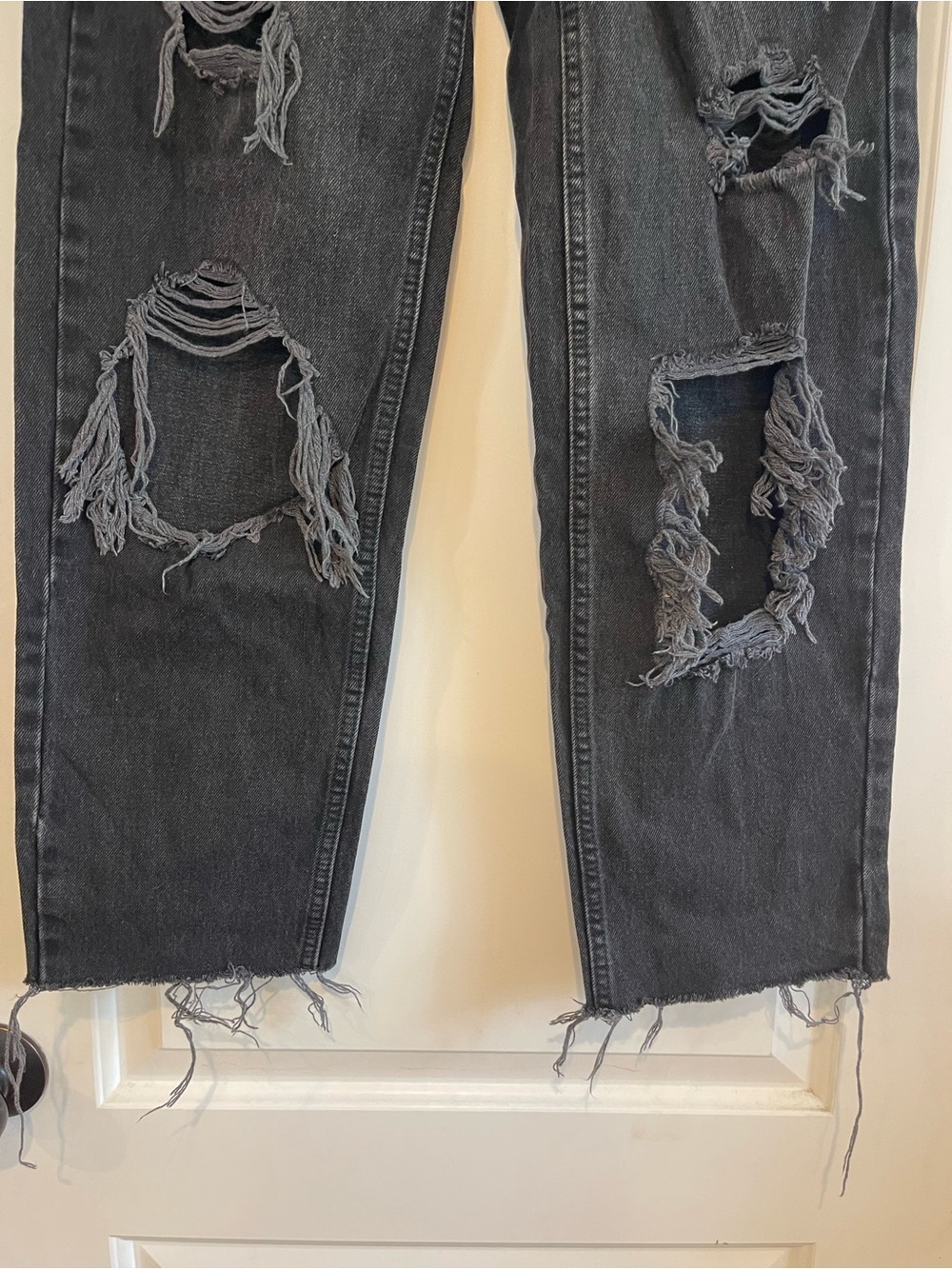 BDG High Rise Baggy Ripped Jean - 24 - Picture 2 of 5